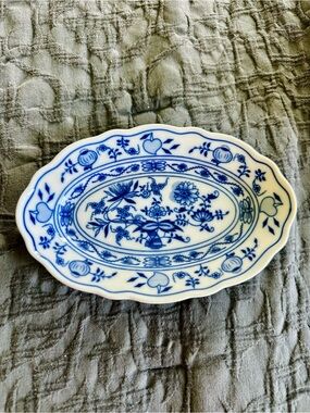 RARE Antique Meissen Czech R. Porcelain Blue Onion Oval Dish